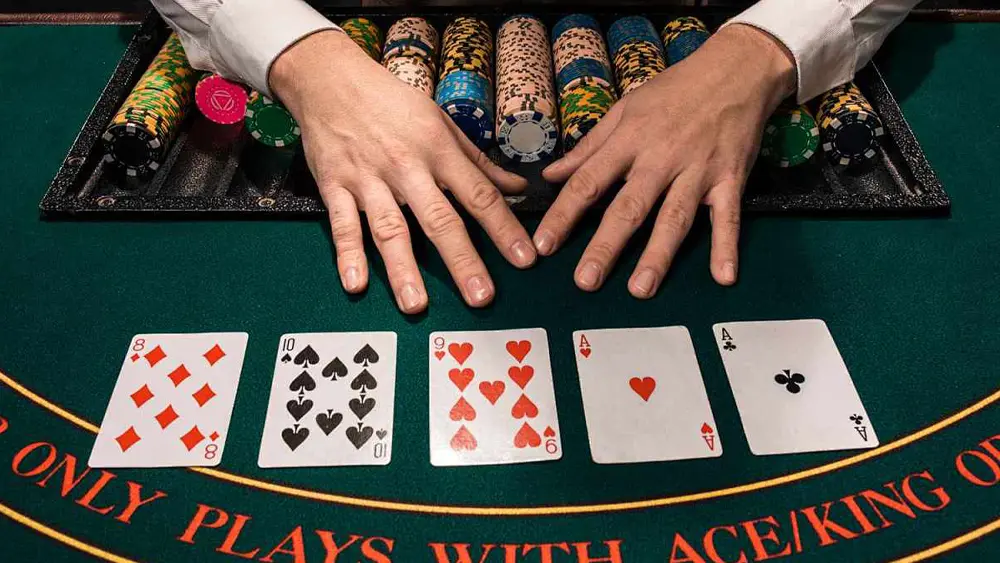 棋牌游戏下载_热门斗地主、麻将、德州扑克合集​(图3)